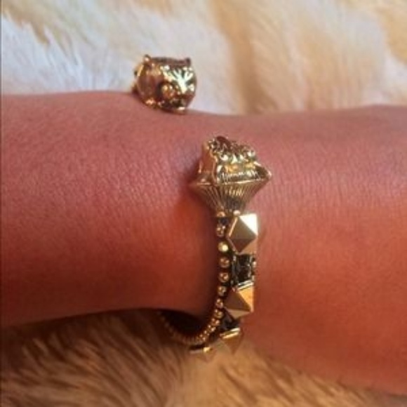 :: S&D [RARE]🦁⚜️Artemis Brass Stud Lionhead Cuff - Picture 7 of 9